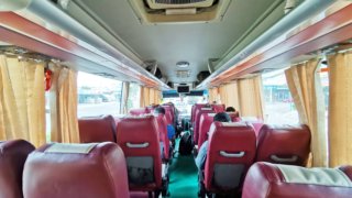 FUTA Bus Lines / Phuong Trang